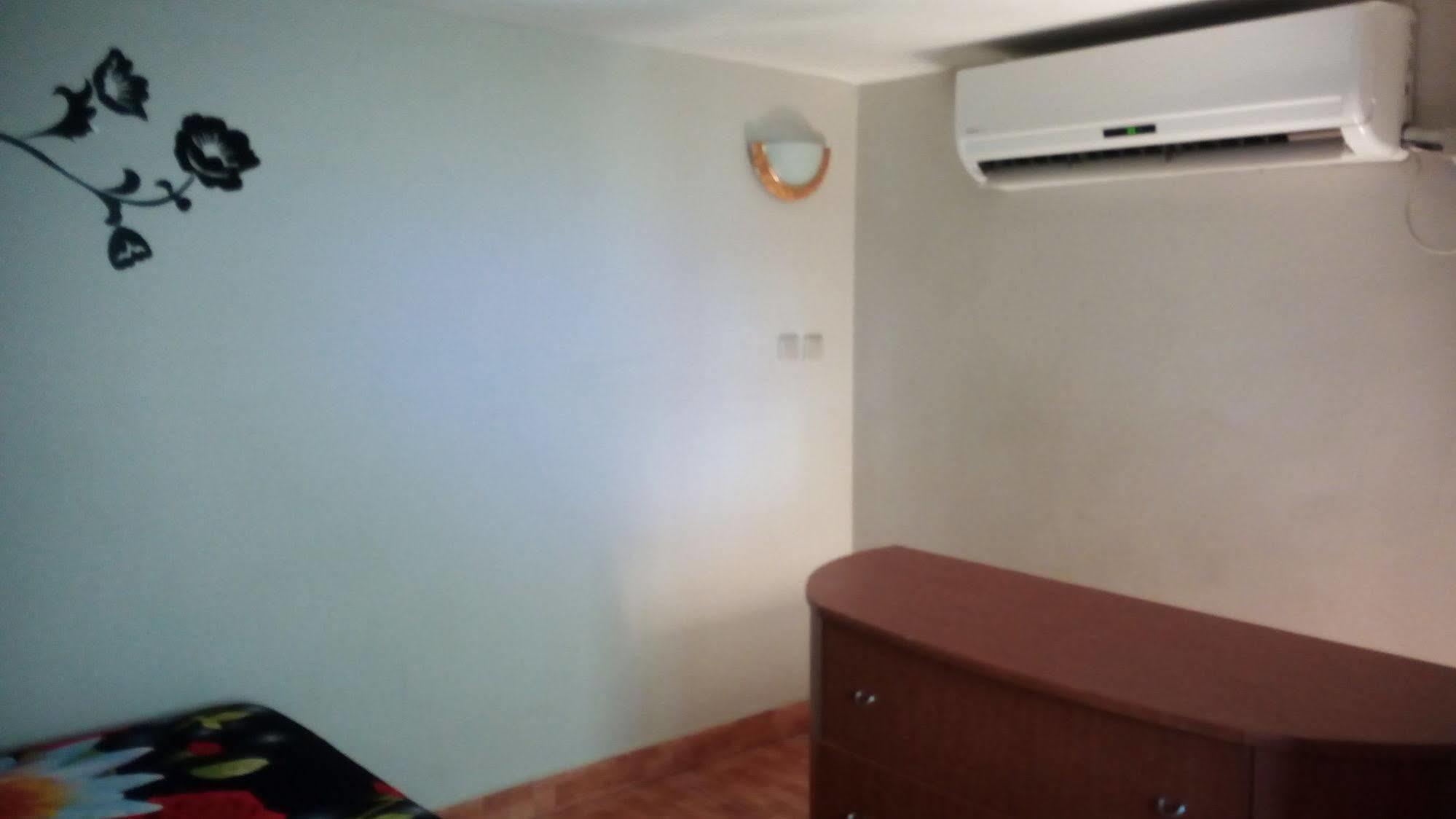 Netanya Motel Pierre Ngoại thất bức ảnh