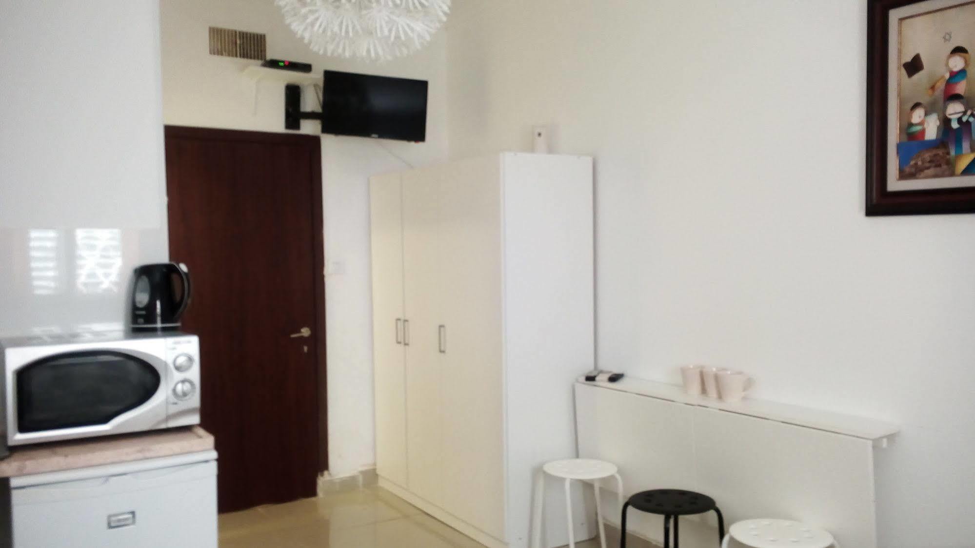Netanya Motel Pierre Ngoại thất bức ảnh